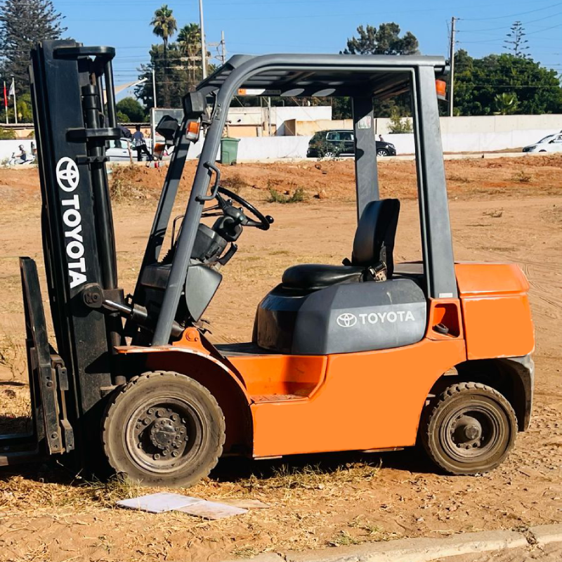 Clark Toyota 2,5T
